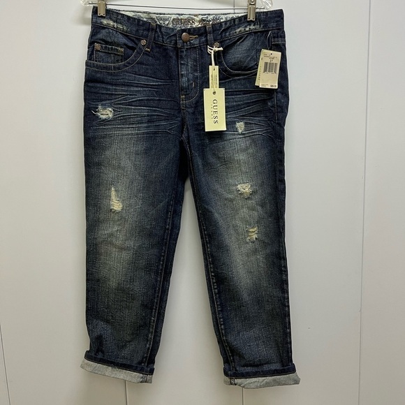 NWT Guess Relaxed Leg Medium Rise Boy Fit Capri Jeans - Picture 1 of 4